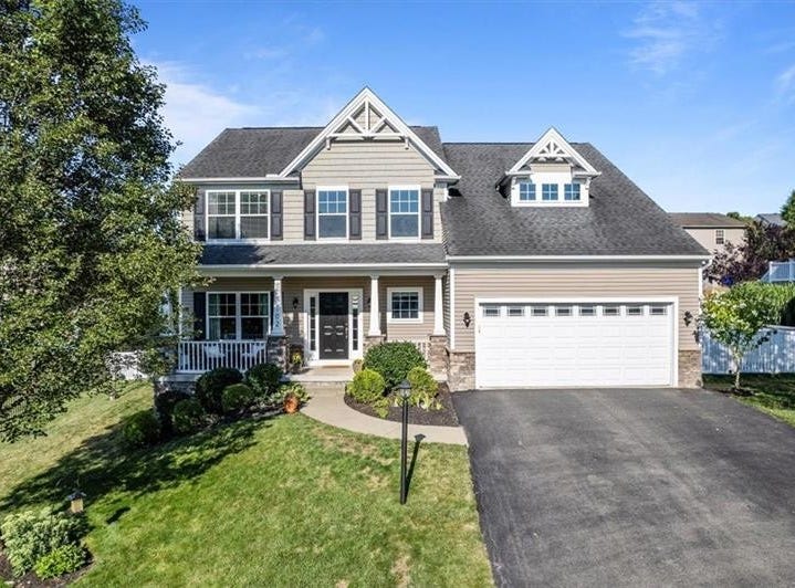 102 Brighton Lane, Adams Twp, PA 16046 House for Sale