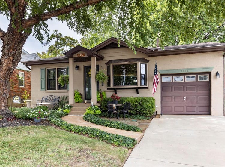 2037 Telegraph Road, St Louis, MN 63125 House for Sale