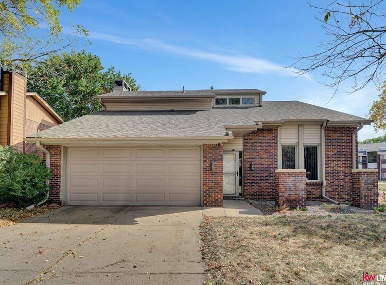 5318 S 53 Street, Lincoln, NE 68516 House for Sale