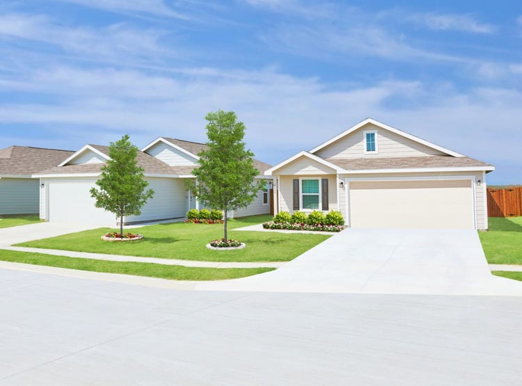 11827 Hermosa Lane, Justin, TX 76247 House for Sale