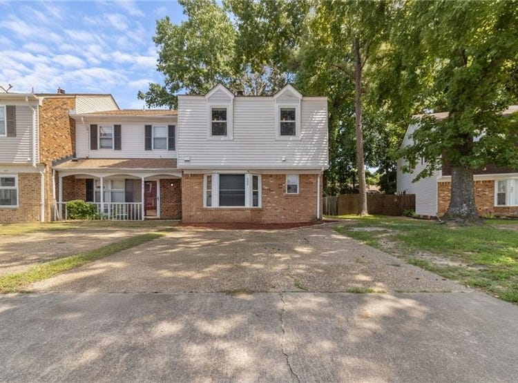 688 Biltmore Drive, Virginia Beach, VA 23454 Townhouse for Sale
