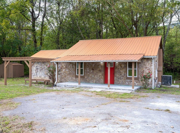 551 S Main Street, Whitwell, TN 37397 House for Sale