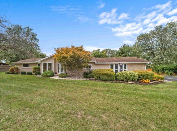 8041 Wheelock Road, Fort Wayne, IN 46835 House for Sale