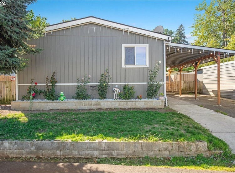 23200 NE SANDY BLVD, Apt 21, Wood Village, OR 97060 House for Sale