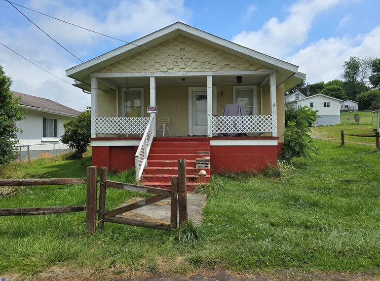 929 CENTRAL AVENUE, OAK HILL, WV 25901 House for Sale