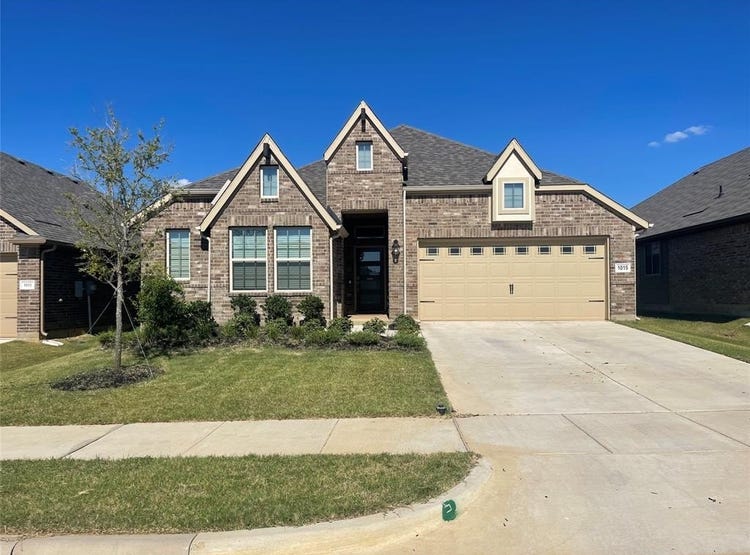 1015 Eastland Lane, Aubrey, TX 76227 House for Sale