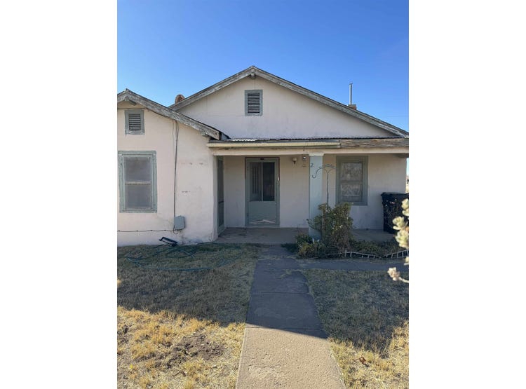 207 E 1st ST, Tularosa, NM 88352 House for Sale