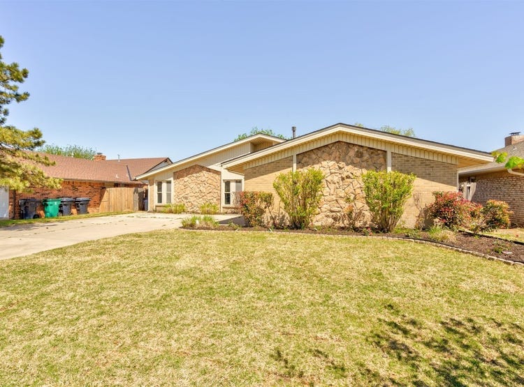8309 NW 114th Street, Oklahoma City, OK 73162 House for Sale