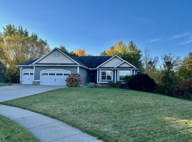 3528 Daffodil Drive SW, Walker, MI 49534 House for Sale