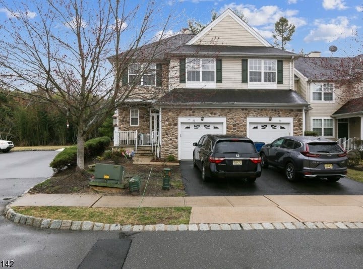 32 Scarlet Oak Dr, Montgomery Twp., NJ 08540 Townhouse for Rent