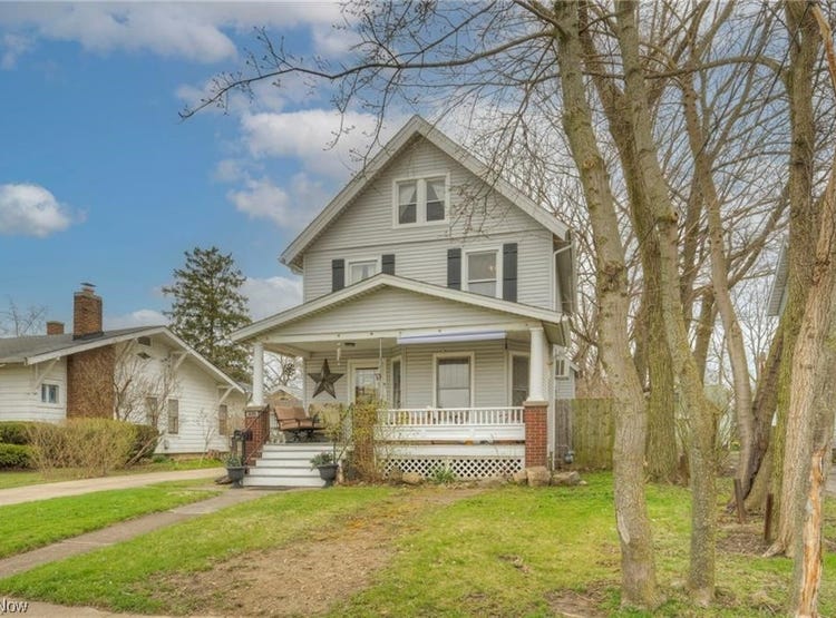 1512 Middle Avenue, Elyria, OH 44035 House for Sale