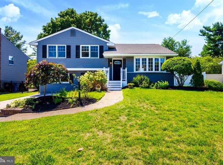 39 HOLLY DRIVE, WEST DEPTFORD, NJ 08096 House for Sale