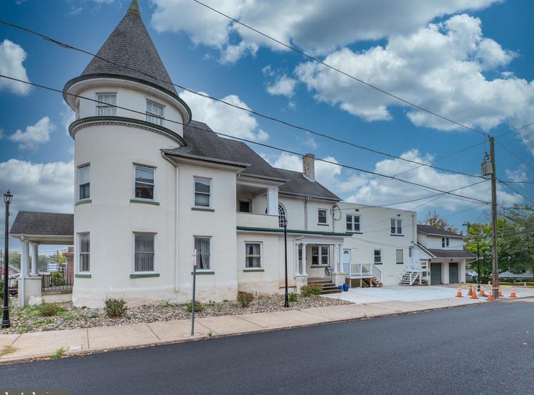 228 N MAIN STREET, SOUDERTON, PA 18964 Apartment for Rent realestate