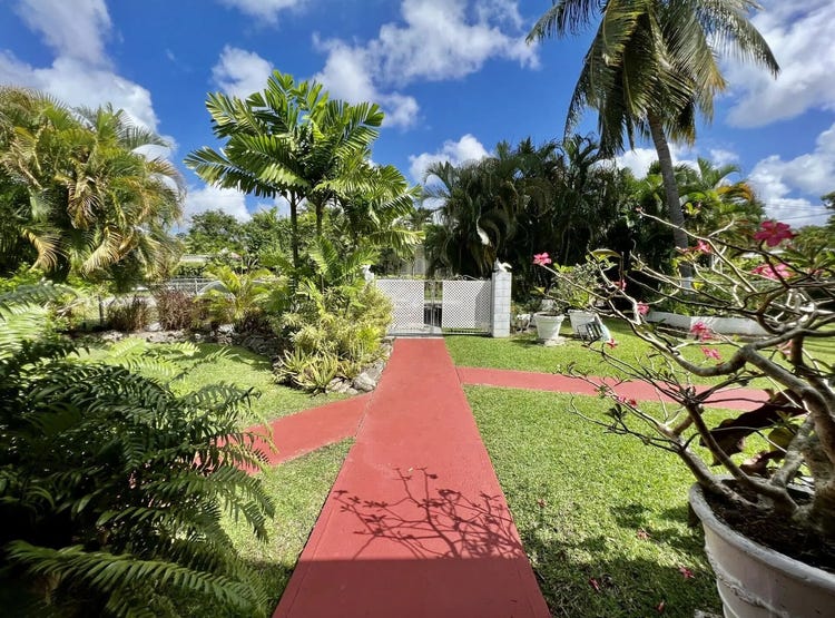 Sunset Crest, St.James, Saint James Apartment for Sale