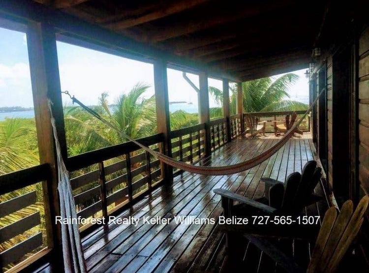 Caye Caulker, Belize District, Address available on request House for