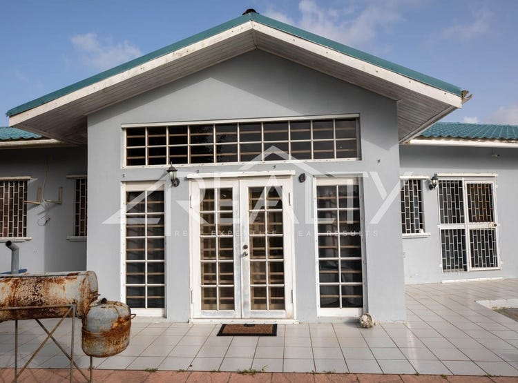 Lake Gardens, Ladyville, Belize District House for Sale