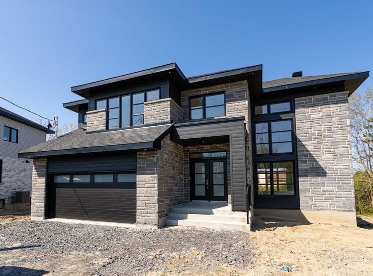 10 142e Avenue, NotreDamedel'ÎlePerrot, QC J7V8P4, CA, NotreDame