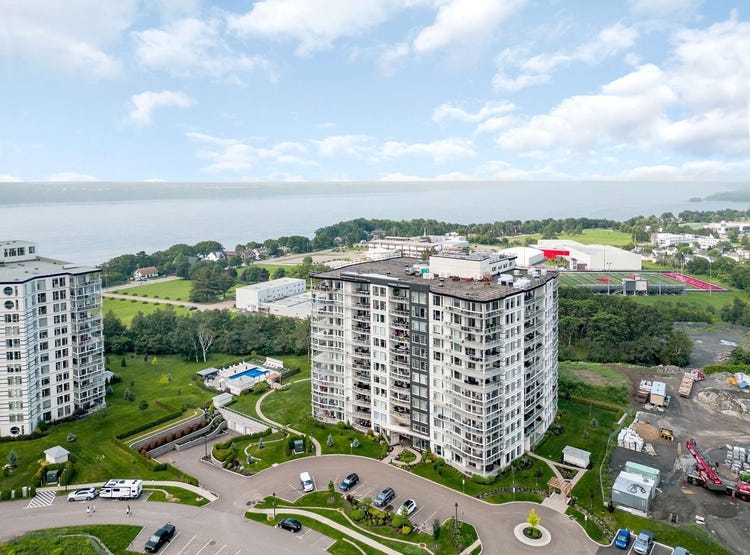 4925 Rue LionelGroulx, SaintAugustindeDesmaures, QC G3A0R8, CA