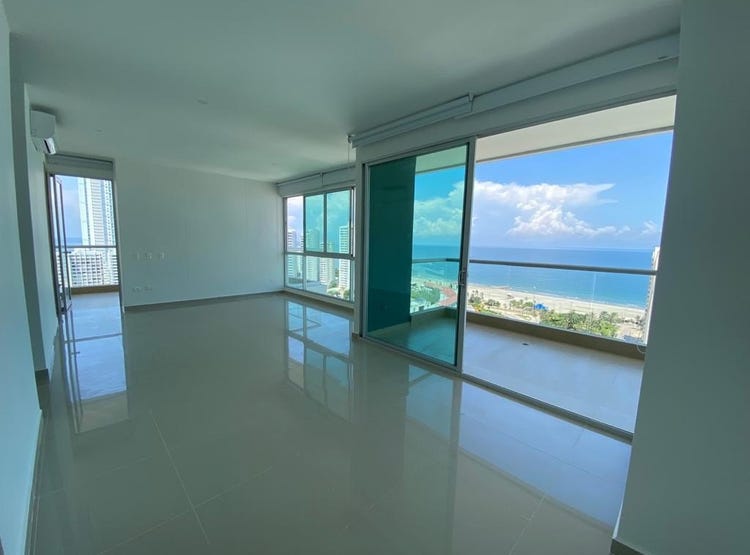 423 Cl. 4, Cartagena, Bolivar Apartment for Sale