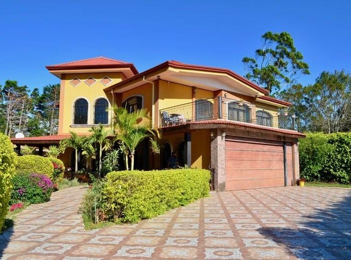 Countryside and Mountain House For Sale in San pablo, San pablo