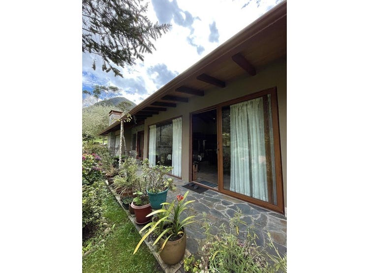 Cuenca, beautiful property in a private condominium near Cajas National