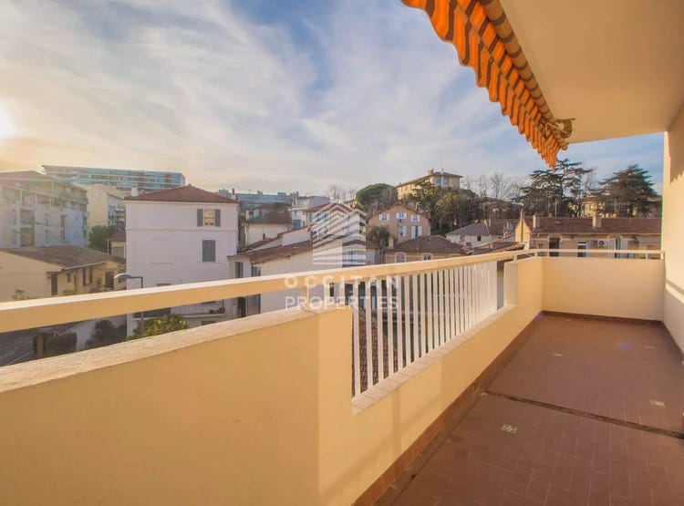 Cannes, ProvenceAlpesCôte d'Azur, Address available on request