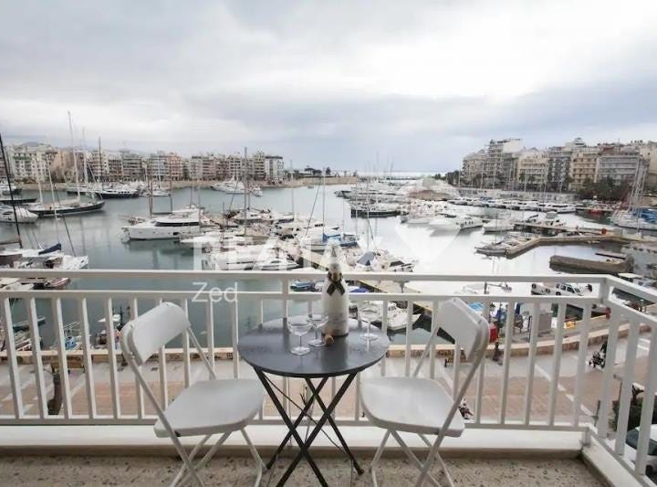 Zea (Pasalimani), Attica, Address available on request Apartment for