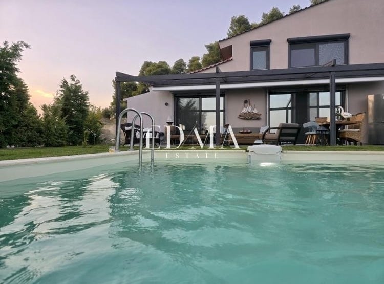 Poseidi, Macedonia Thrace, Address available on request House for