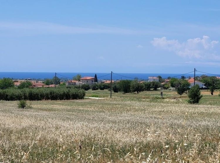 Eleochoria, Central Macedonia, Address available on request House for