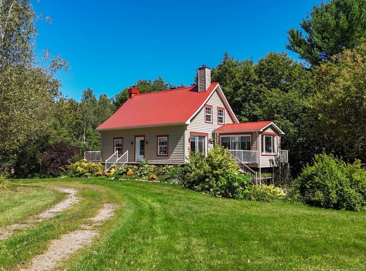 1350 Rg StJoseph, SainteBrigittedesSaults, QC J0C1E0, CA, Sainte