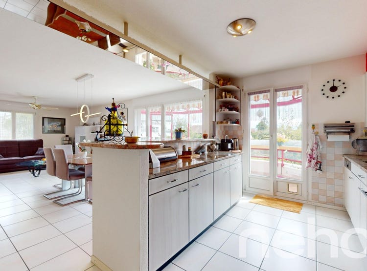 Cortaillod, Cortaillod, Canton of Neuchâtel 2016 Apartment for Sale