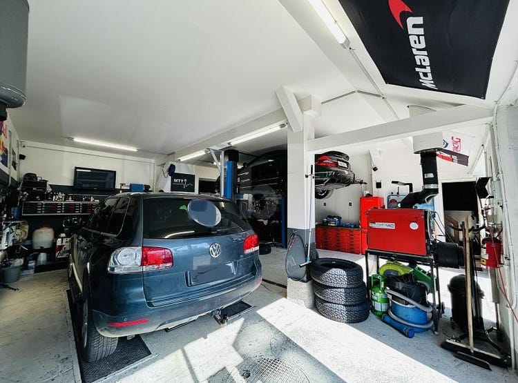 Neudorf, Zurich 6025 Retail for Rent