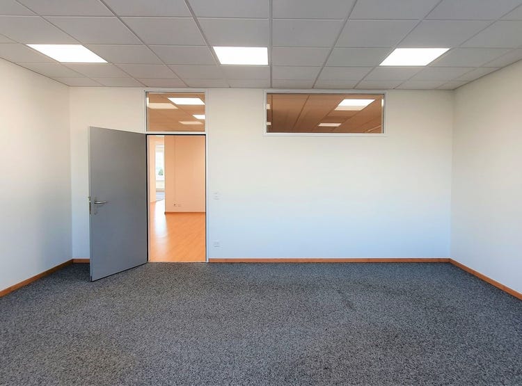 Bösch 80b, Hünenberg, Canton of Zug 6331 Offices for Rent realestate