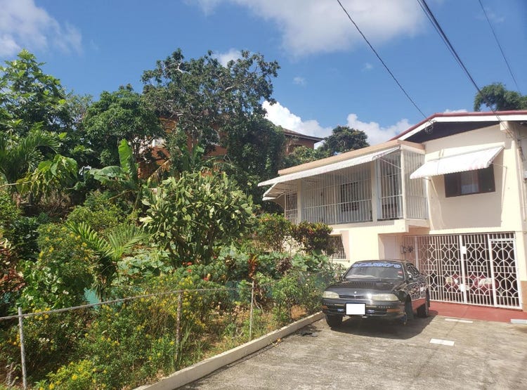 WOODCLAIRE AVE, BRUMALIA, Mandeville, Manchester Parish House for Sale