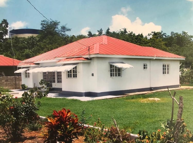 SHECKLES PEN, Four Paths, Clarendon House for Sale