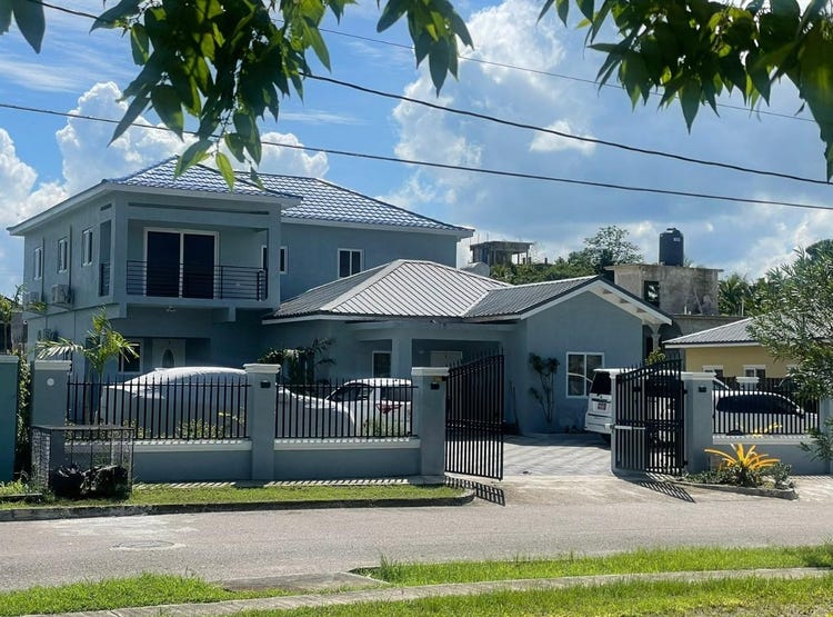 LOGWOOD CRESCENT, 350, St. James Parish House for Rent