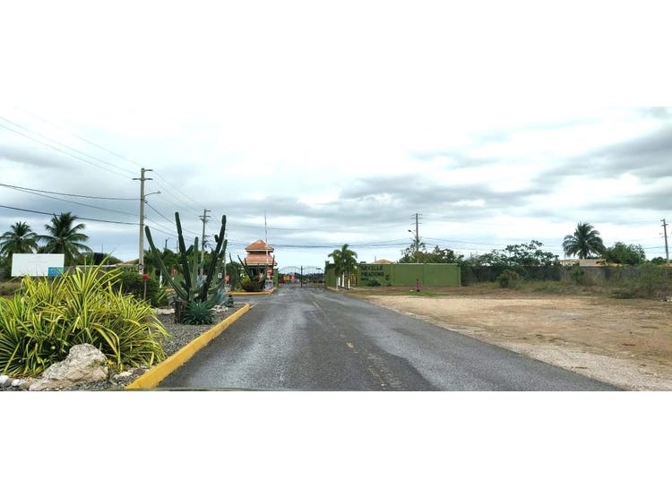 SEVILLE MEADOWS, Spanish Town, Saint Catherine Parish House for Rent