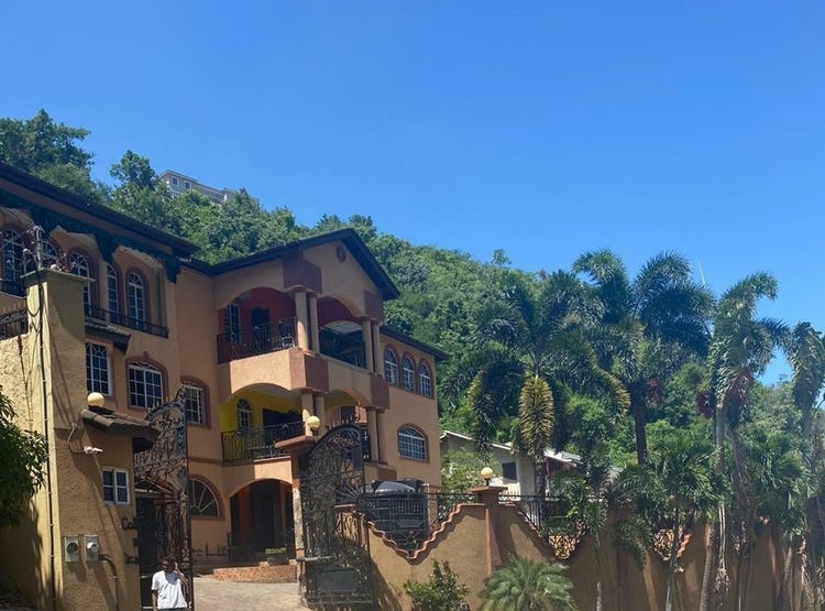 197 BELVEDERE ROAD, KINGSTON, Belvedere, St. Andrew Parish House for