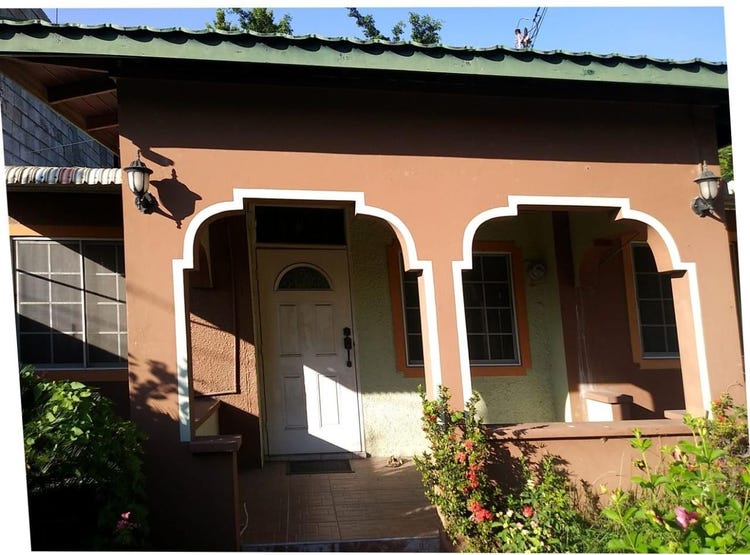 ENSOM ACRES CLOSE, 1831, St. Catherine House for Sale