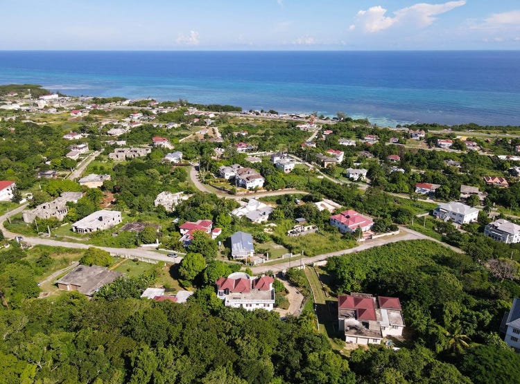 SEAVIEW AVE, WILTSHIRE, Falmouth, Trelawny Parish House for Sale