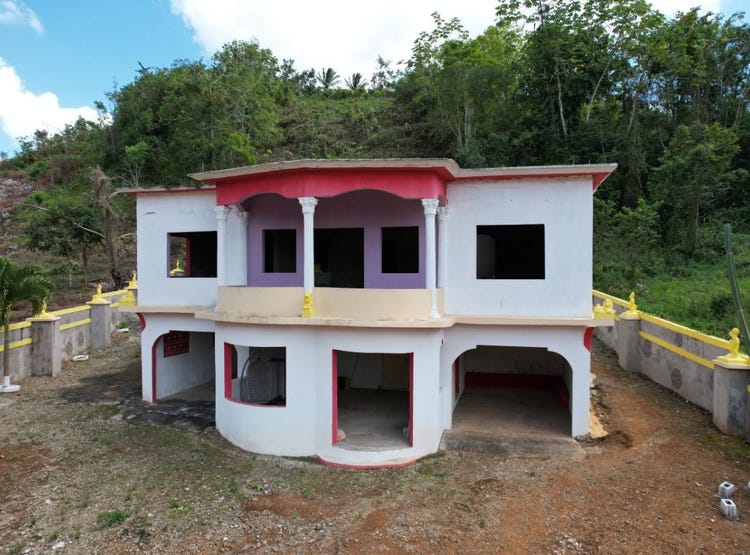 PHOENIX PARK, Moneague, St. Ann Parish House for Sale