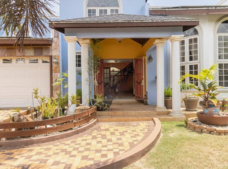 AMETHYST DRIVE, Kingston 19, St. Andrew Parish House for Sale