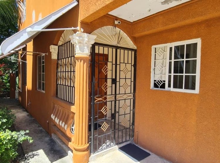 BOGUE VILLAGE, Montego Bay, St. James Parish House for Rent