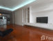 24 Sukhumvit 18, Khlong Toei, Bangkok, 10110 Thailand, Khlong Toei, Bangkok