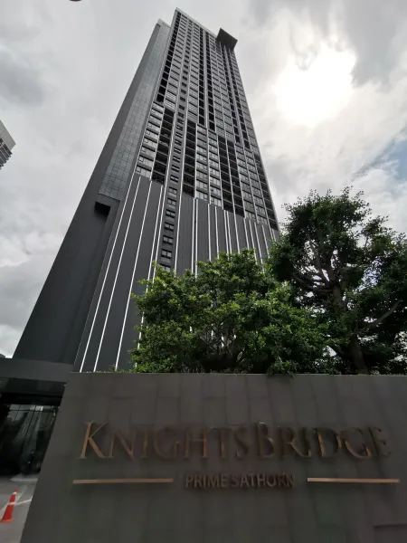 /international/th/saint-louis-3-community-soi-sathon-11-yaek-9-yan-nawa-sathon-bangkok-10120-tha-yan-nawa-bangkok-340105119465/