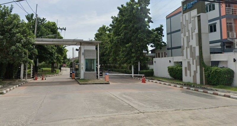 /international/th/88-1-moo-1-mueang-mueang-chon-buri-chon-buri-20000-tha-mueang-changwat-chon-buri-340105121487/