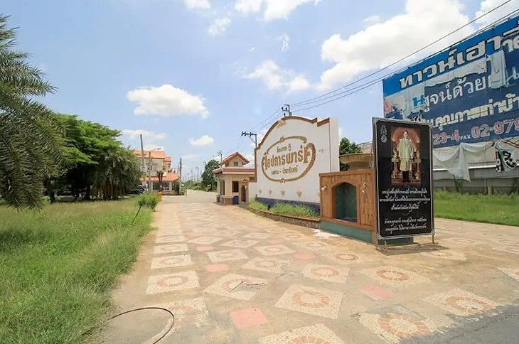 /international/th/nonthaburi-1013-rural-rd-phimonrat-bang-bua-thong-nonthaburi-11110-tha-phimonrat-nonthaburi-340105129708/