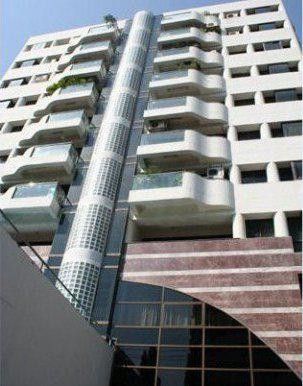 /international/th/119-soi-phop-mit-khlong-tan-nuea-vadhana-bangkok-10110-thailand-vadhana-bangkok-340105130937/