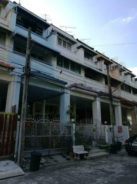 /international/th/7-eleven-suksawat-62-2-bang-phueng-phra-pradaeng-samut-prakan-10130-thailand-phra-pradaeng-samut-prakan-340105126808/