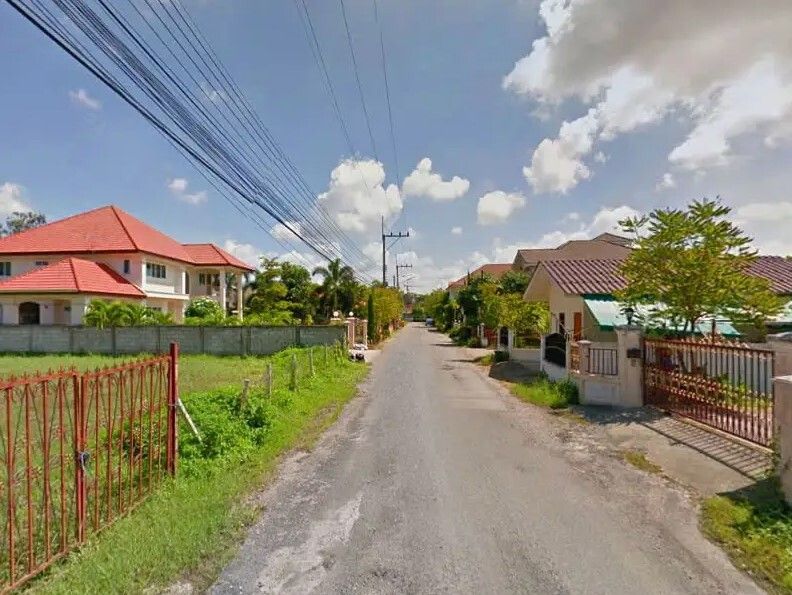 /international/th/soi-muban-phimuk-place-muthi-5-san-sai-noi-san-sai-chiang-mai-50210-thailand-san-sai-chiang-rai-340105127998/